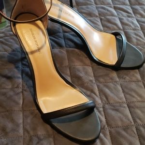 Banana Republic | Single strap black heel size9